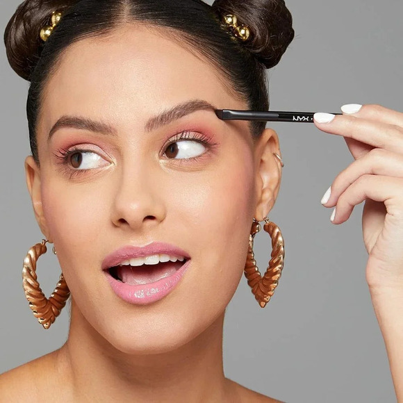 Nyx Professional Makeup, Pro Brow Brush Dual-ended Brow Brush With Angled Brush - Picture 3 of 5